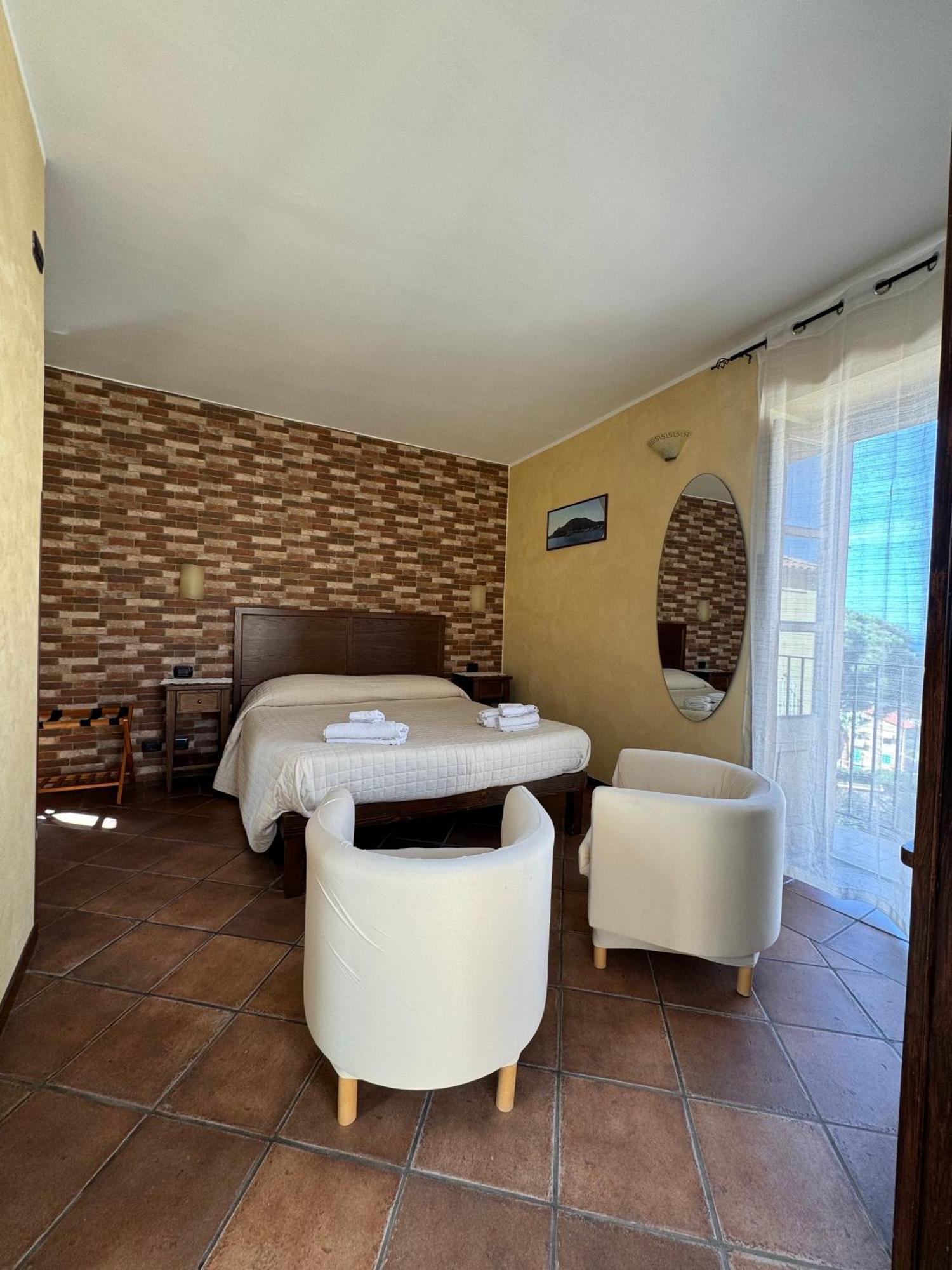 B&B Rivellini Tropea Exterior foto